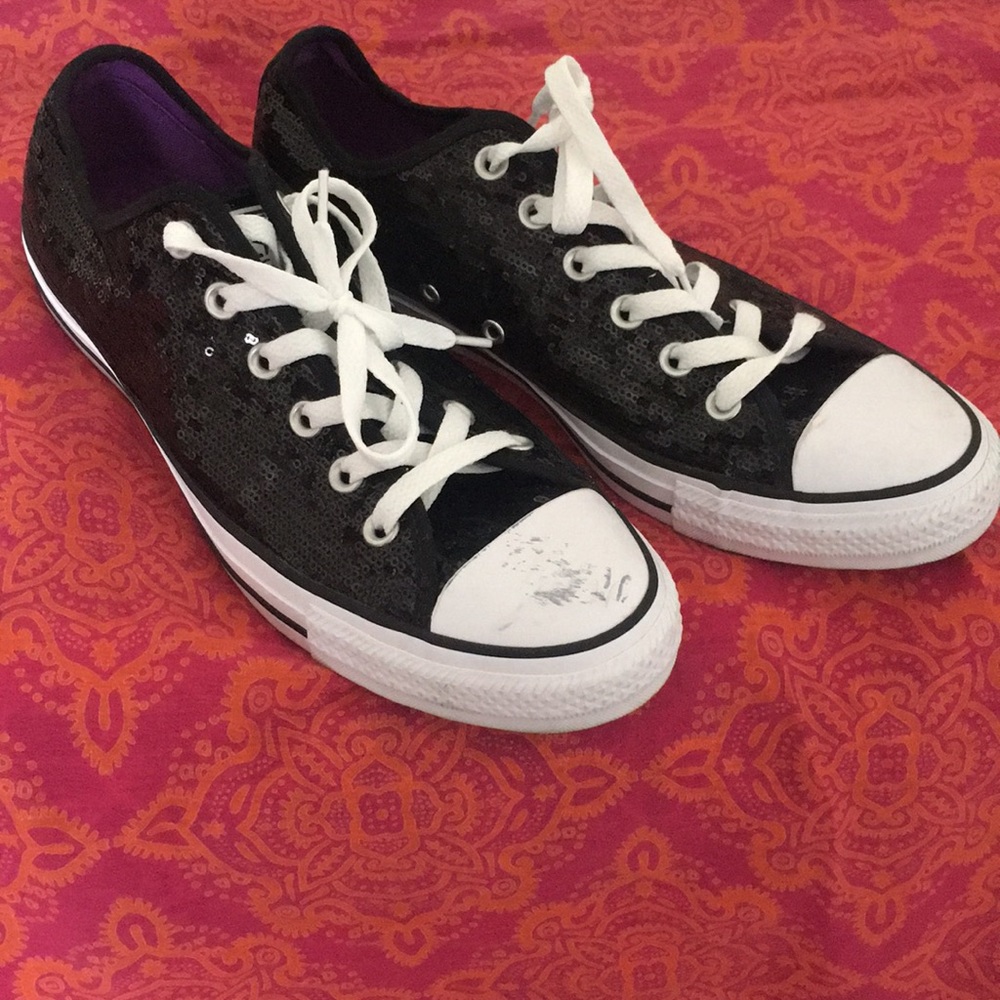 Cute Black Sequined Converse